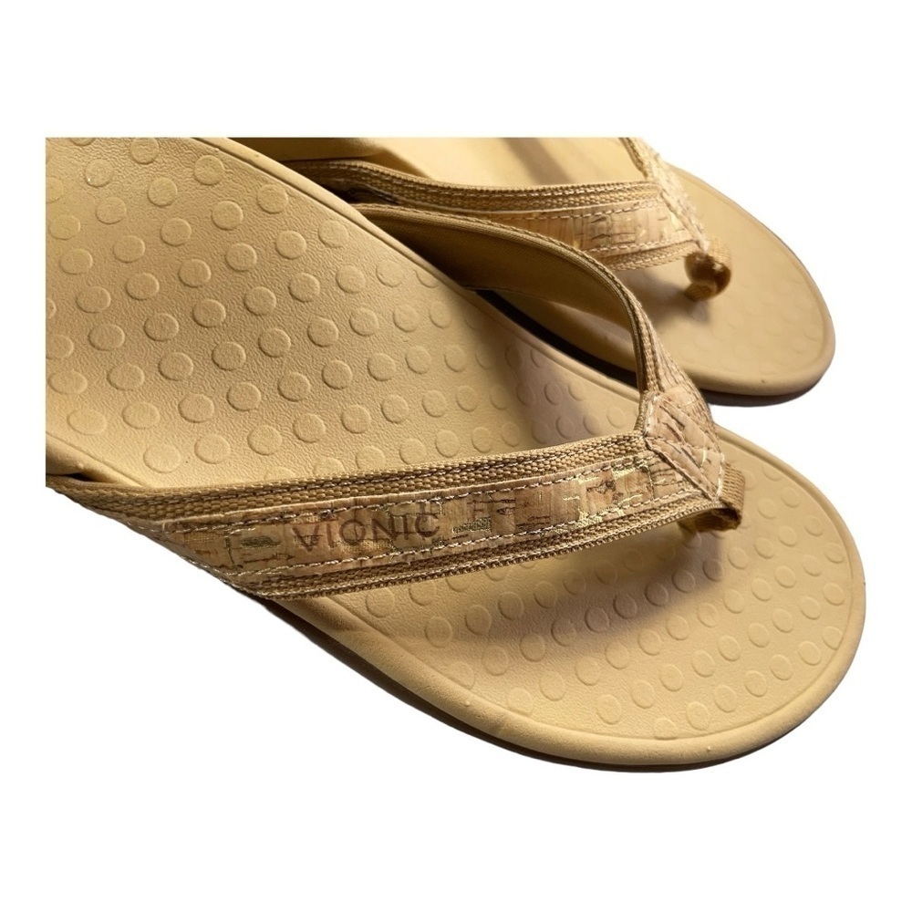 Vionic Tide II Flip Flops Bronze
Metallic Bamboo Sandals
Womens Size 10 - Picture 6 of 9